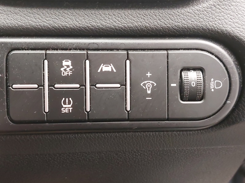 Used Kia XCeed 2023 for sale - 76736840: Photo 12