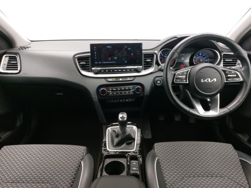 Used Kia XCeed 2023 for sale - 77004493: Photo 2