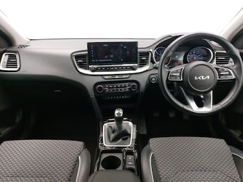 Used Kia XCeed 2023 for sale - 77004493: Photo