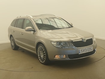 Used Skoda Superb 2013 for sale - 78783239: Photo