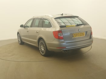 Used Skoda Superb 2013 for sale - 78783239: Photo