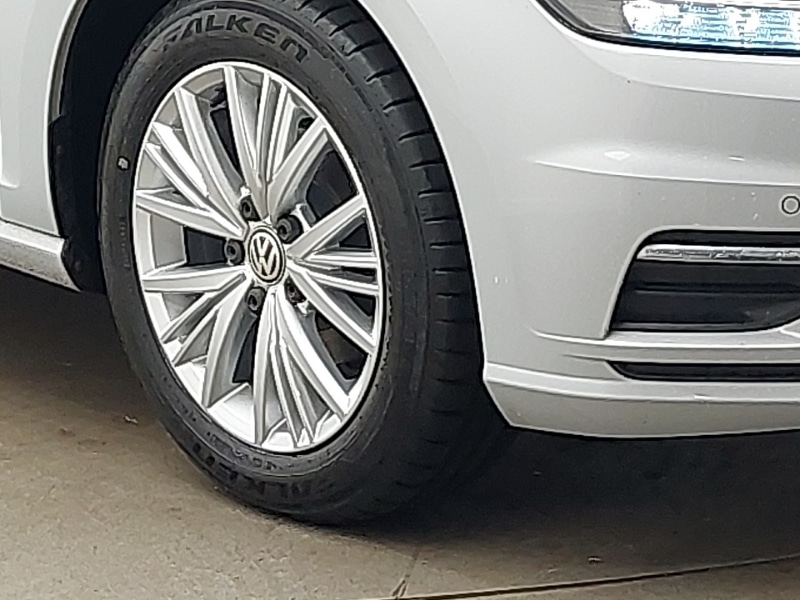 Used Volkswagen Golf 2018 for sale - 77847080: Photo 9