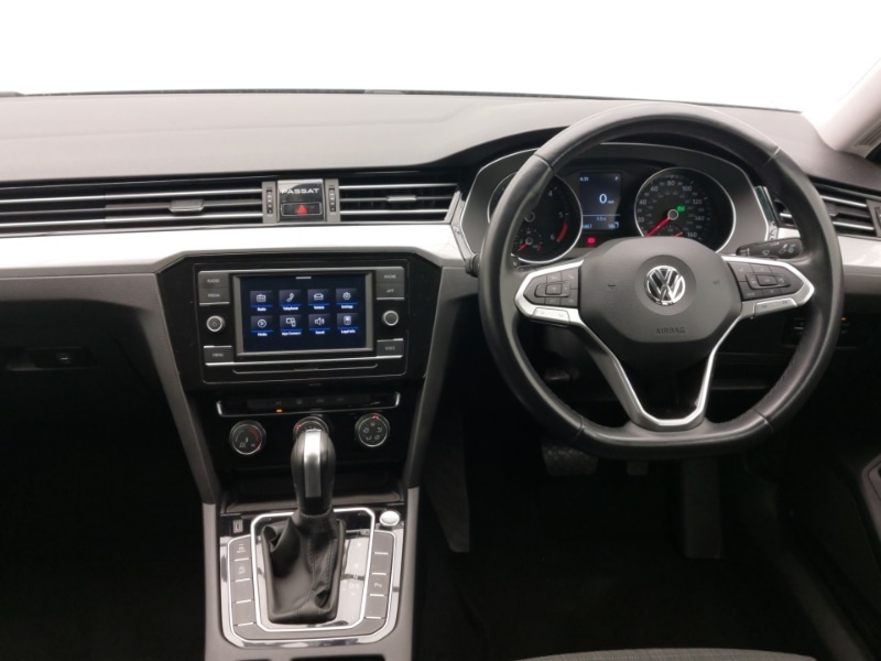 Used Volkswagen Passat 2019 for sale - 77595956: Photo 2