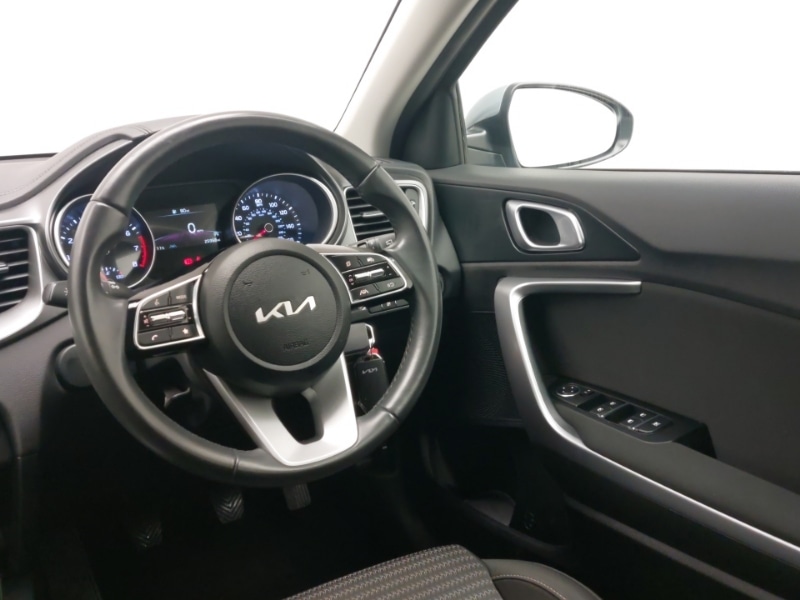 Used Kia XCeed 2023 for sale - 77012486: Photo 11