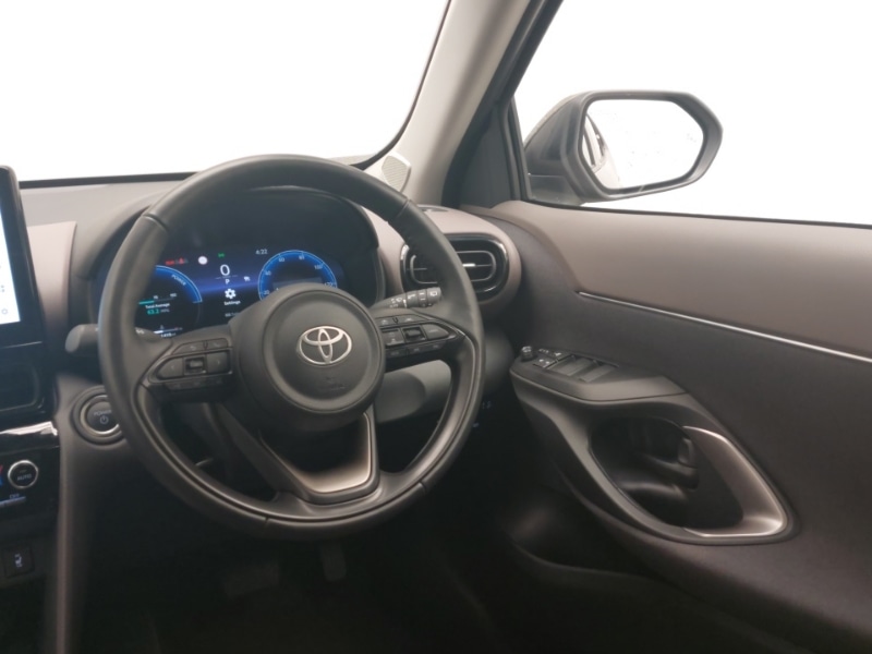 Used Toyota Yaris Cross 2024 for sale - 76974920: Photo 11
