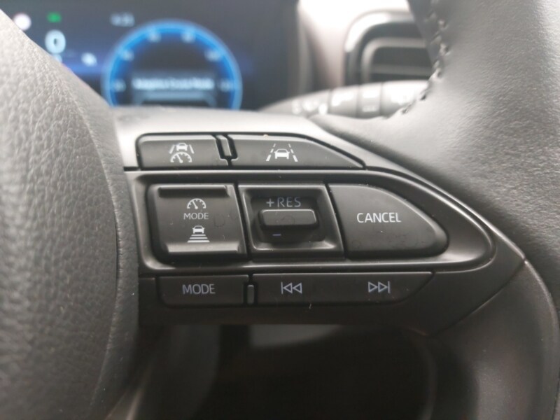 Used Toyota Yaris Cross 2024 for sale - 76974920: Photo 13