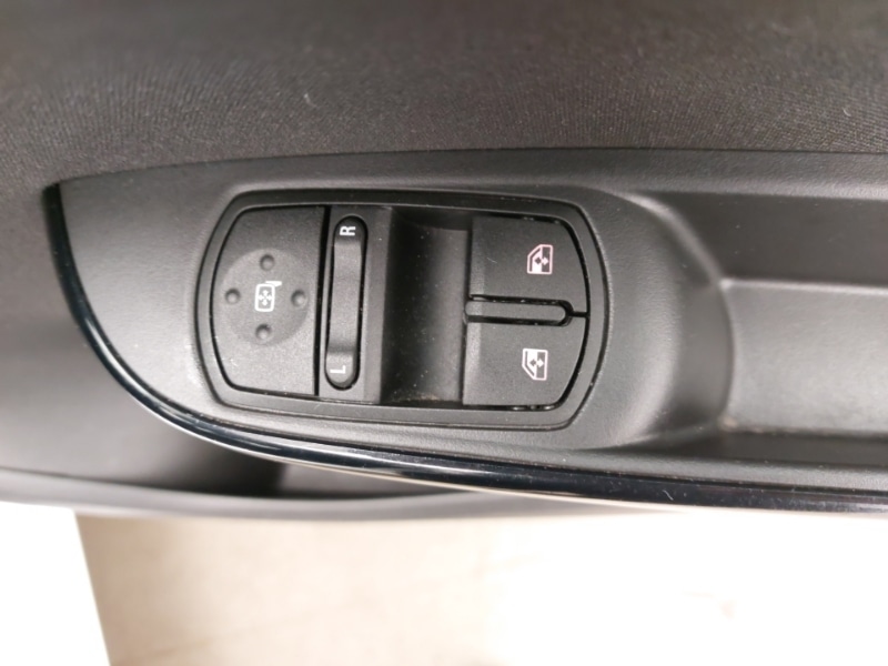 Used Vauxhall Corsa 2018 for sale - 78093541: Photo 12