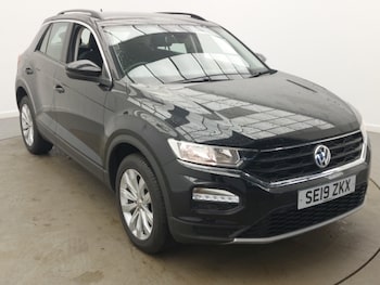 Used Volkswagen T-Roc 2019 for sale - 79126472: Photo