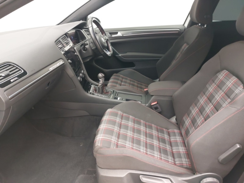 Used Volkswagen Golf 2019 for sale - 77062680: Photo 5