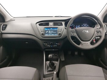 Used Hyundai i20 2019 for sale - 77173710: Photo