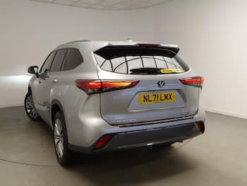 Used Toyota Highlander 2021 for sale - 79790057: Photo