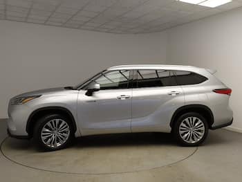 Used Toyota Highlander 2021 for sale - 79790057: Photo