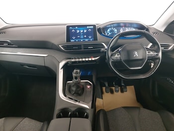 Used Peugeot 3008 2018 for sale - 79302934: Photo