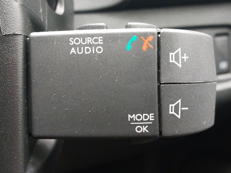 Used Renault Clio 2016 for sale - 76925051: Photo 16