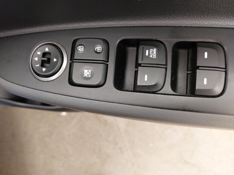 Used Hyundai i10 2019 for sale - 78113451: Photo 12