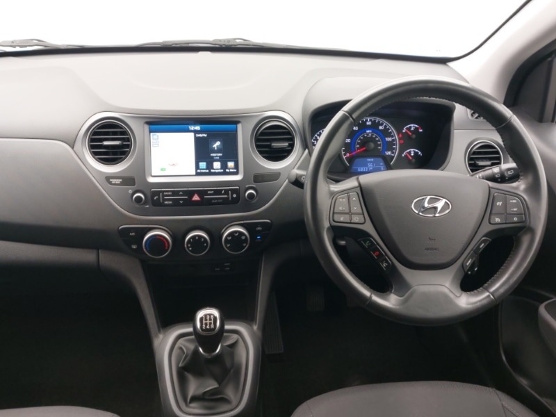 Used Hyundai i10 2019 for sale - 78113451: Photo 2