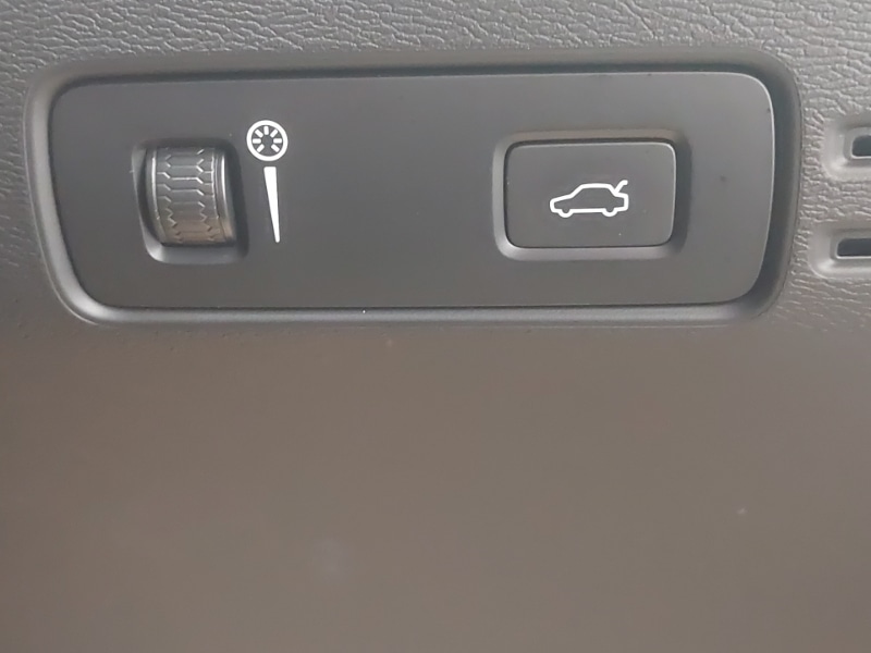 Used Volvo XC40 2021 for sale - 76560414: Photo 17