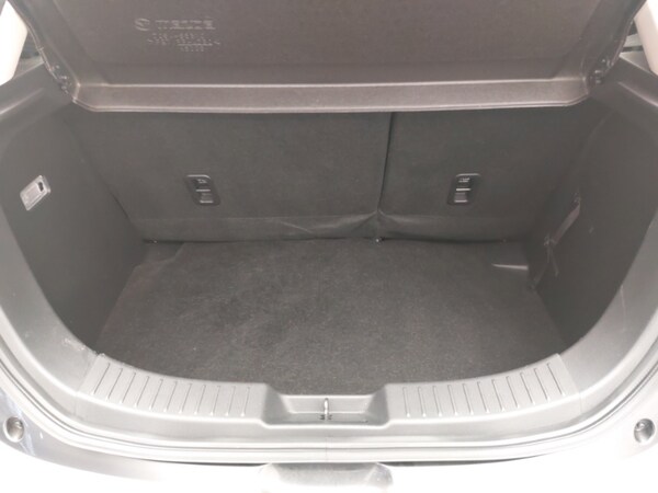 Used Mazda Mazda2 2022 for sale - 76258363: Photo 8