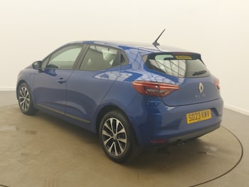 Used Renault Clio 2023 for sale - 79302933: Photo