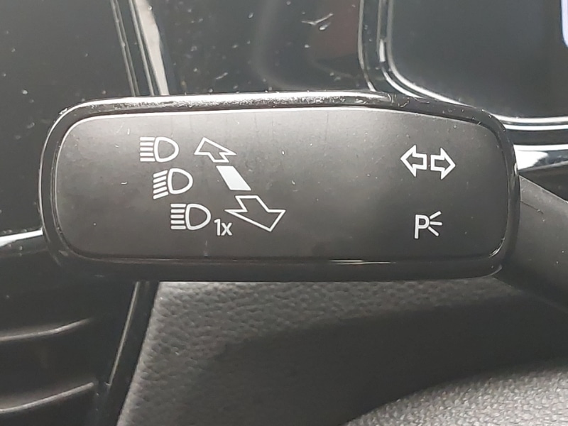 Used Volkswagen T-Roc 2023 for sale - 76556505: Photo 15