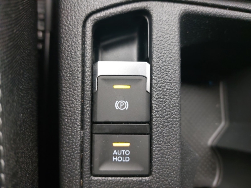 Used Volkswagen T-Roc 2023 for sale - 76556505: Photo 18