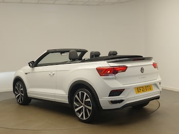 Used Volkswagen T-Roc 2021 for sale - 75686818: Photo