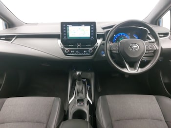 Used Toyota Corolla 2021 for sale - 76108215: Photo 2