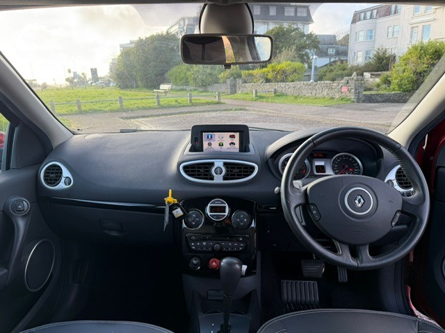 Used Renault Clio 2010 for sale - 77694271: Photo 10