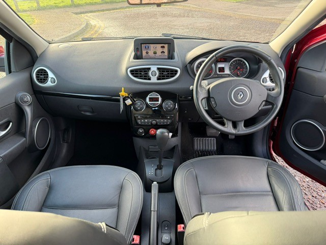 Used Renault Clio 2010 for sale - 77694271: Photo 11