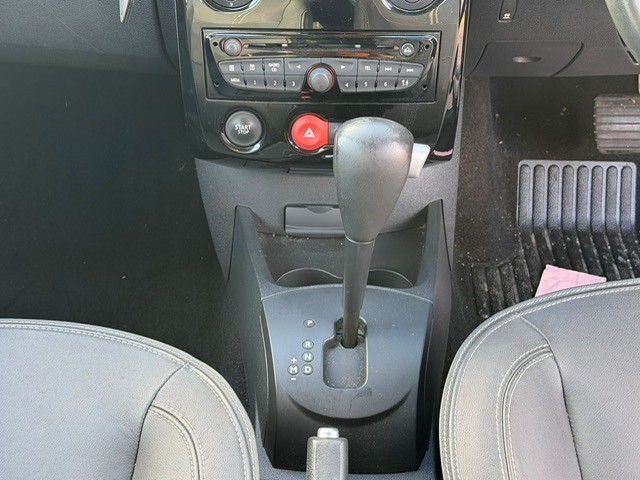 Used Renault Clio 2010 for sale - 77694271: Photo 14