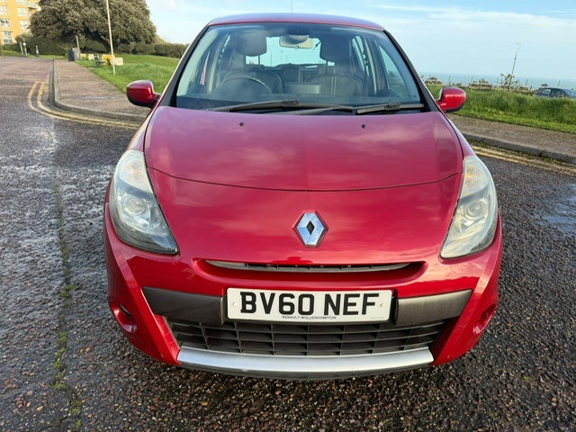 Used Renault Clio 2010 for sale - 77694271: Photo 2