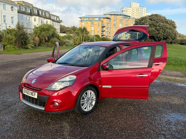 Used Renault Clio 2010 for sale - 77694271: Photo 22