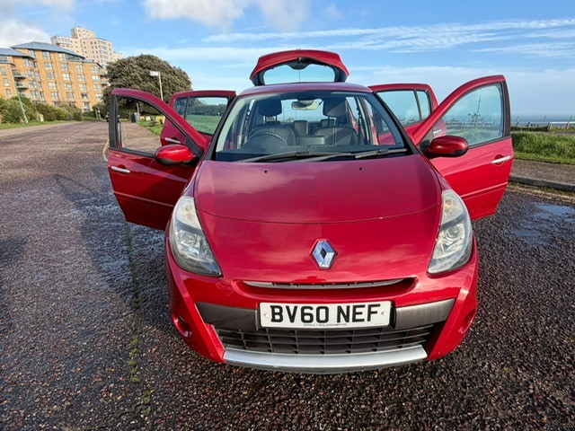 Used Renault Clio 2010 for sale - 77694271: Photo 27