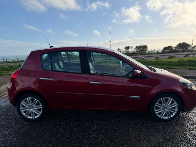 Used Renault Clio 2010 for sale - 77694271: Photo 6