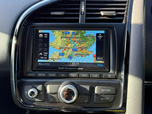 Used Audi R8 2010 for sale - 77478178: Photo 10