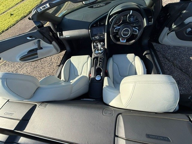 Used Audi R8 2010 for sale - 77478178: Photo 15