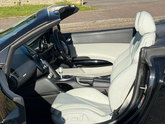 Used Audi R8 2010 for sale - 77478178: Photo 17