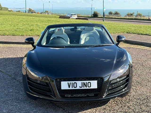 Used Audi R8 2010 for sale - 77478178: Photo 2