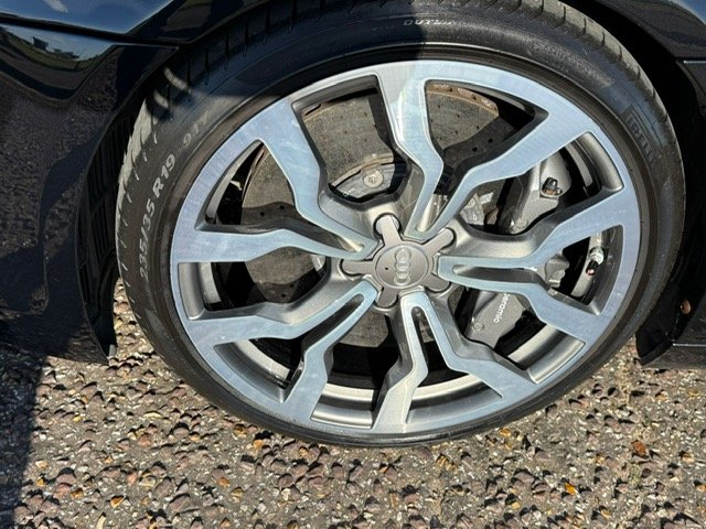 Used Audi R8 2010 for sale - 77478178: Photo 35