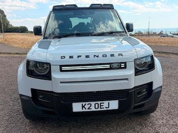 Used Land Rover Defender 110 2020 for sale - 79463579: Photo