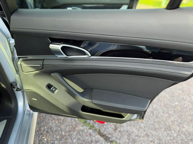 Used Porsche Panamera 2014 for sale - 76948663: Photo 30