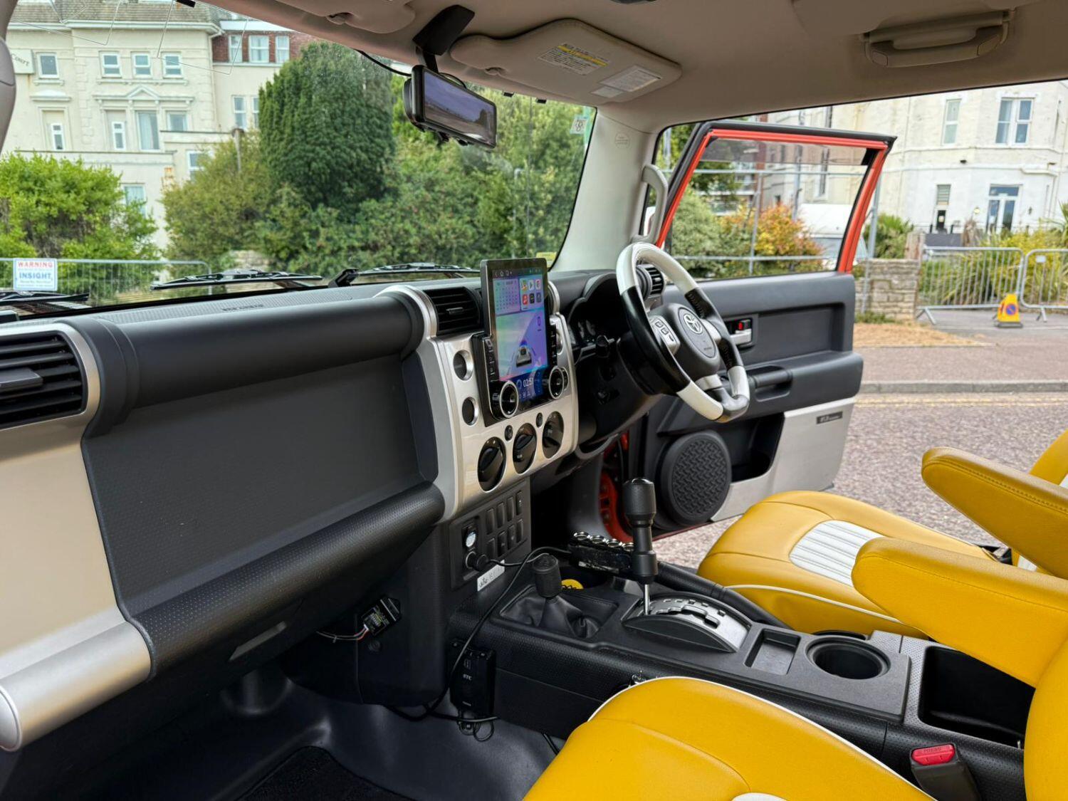 Used Toyota FJ Cruiser 2025 for sale - 76948652: Photo 11