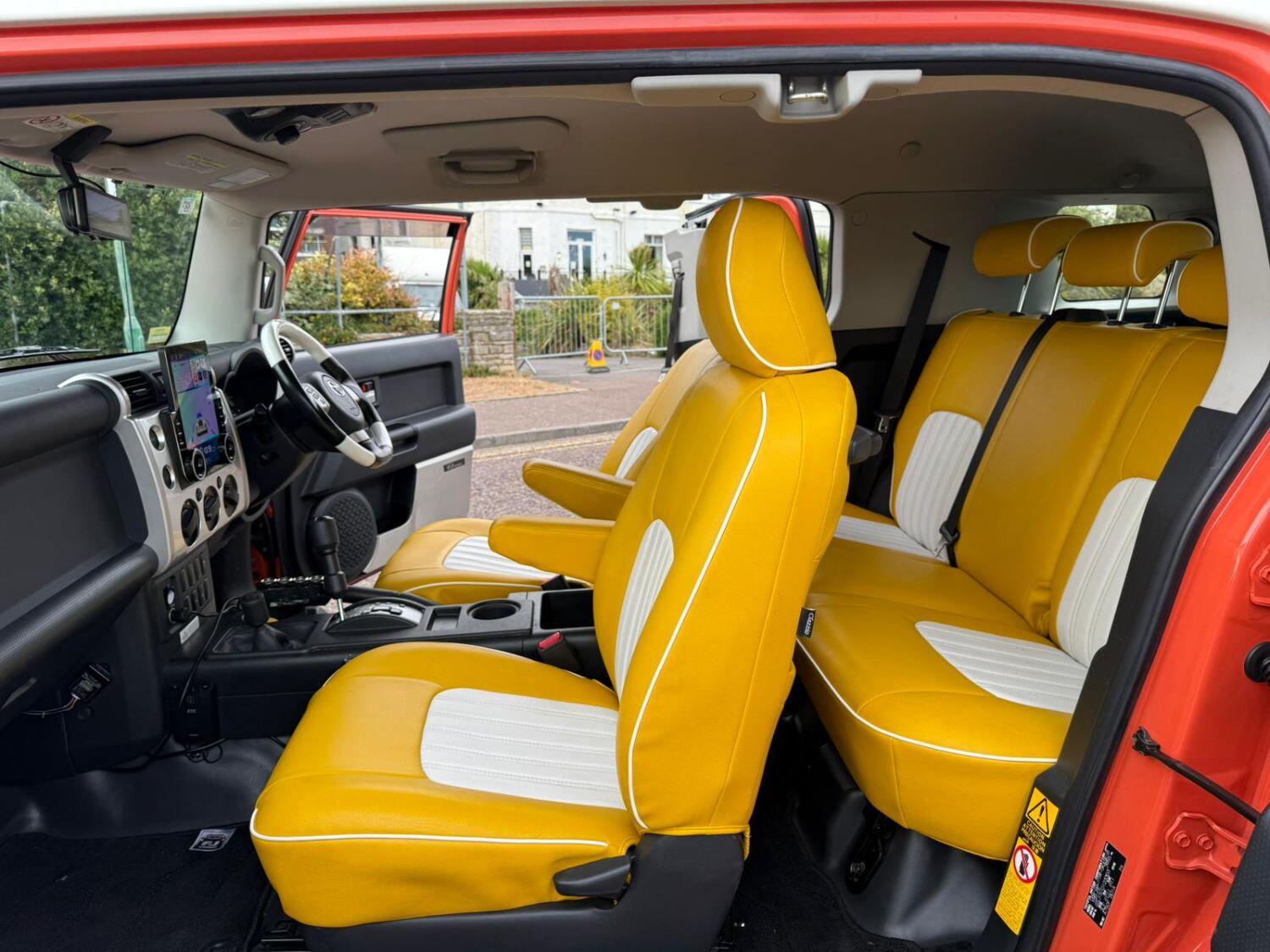 Used Toyota FJ Cruiser 2025 for sale - 76948652: Photo 12