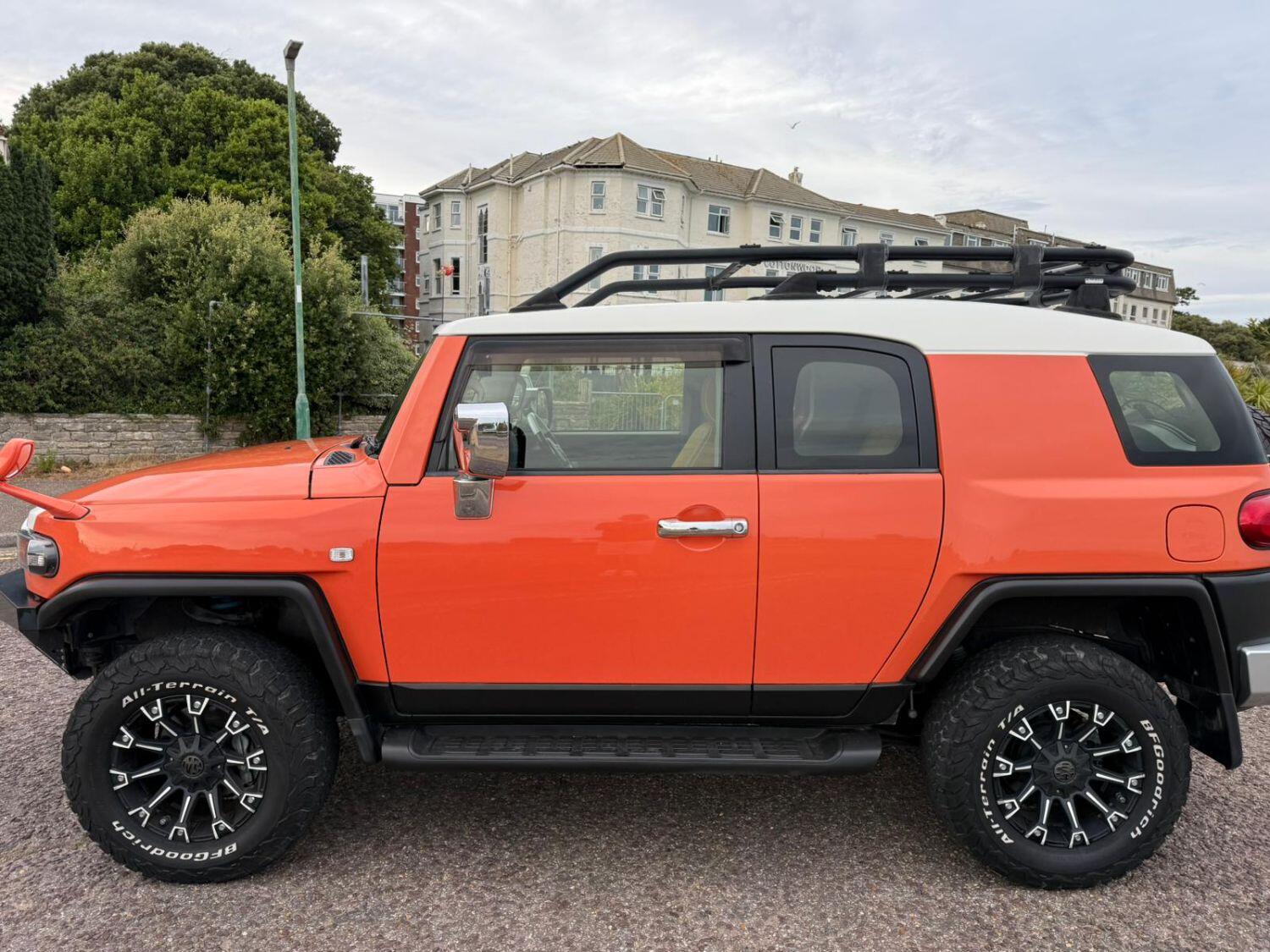 Used Toyota FJ Cruiser 2025 for sale - 76948652: Photo 5