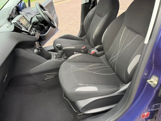 Used Peugeot 208 2014 for sale - 77548195: Photo 13