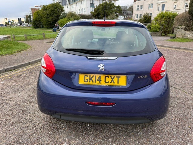 Used Peugeot 208 2014 for sale - 77548195: Photo 8