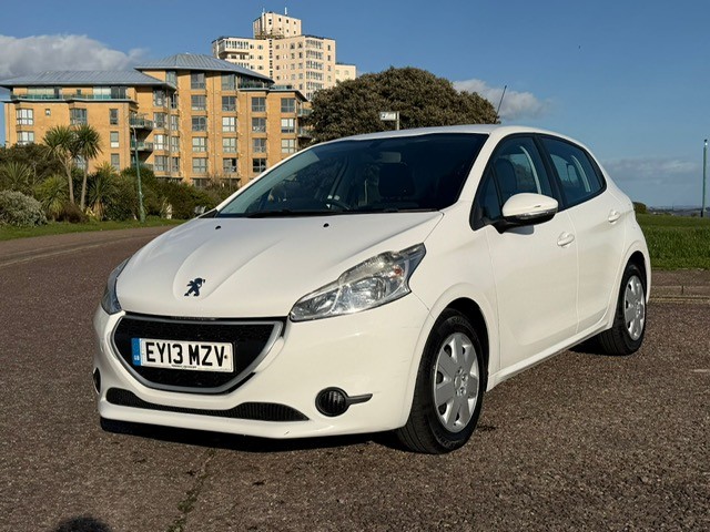 Used Peugeot 208 2013 for sale - 77836824: Photo 25