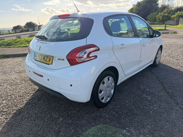 Used Peugeot 208 2013 for sale - 77836824: Photo 8