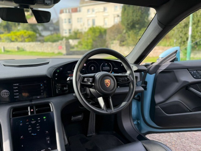 Used Porsche Taycan 2022 for sale - 76948664: Photo 19