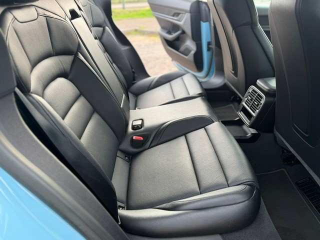 Used Porsche Taycan 2022 for sale - 76948664: Photo 23